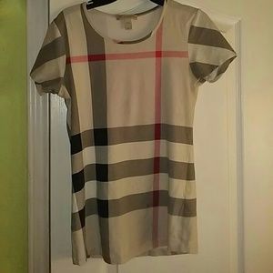 Burberry t-shirt